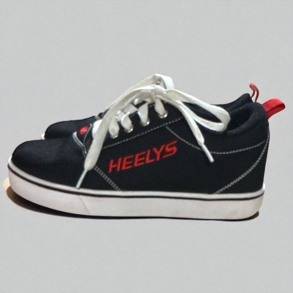 Heelys Pro 20 GR8 Roller Shoes Youth 6 Black Red Skate Sneakers Wheels Installed